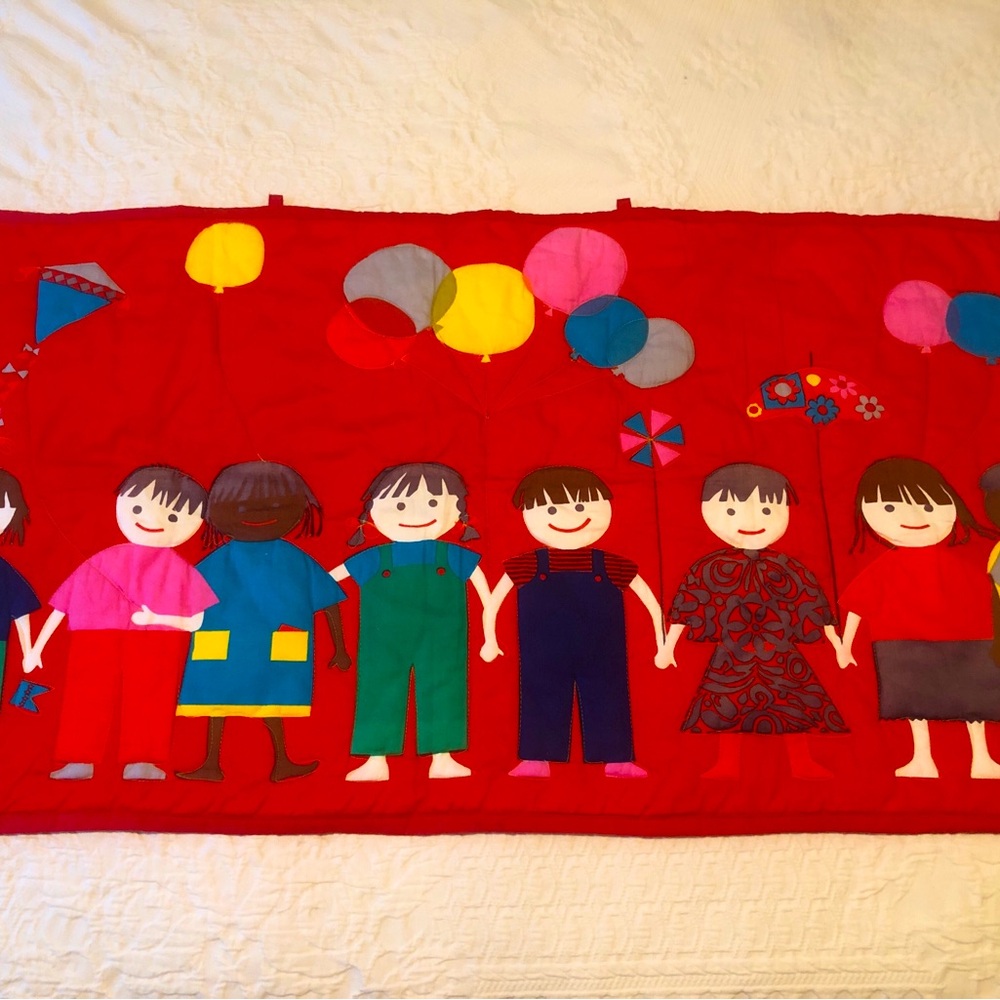 Adorable Vintage Children’s Wall Tapestry